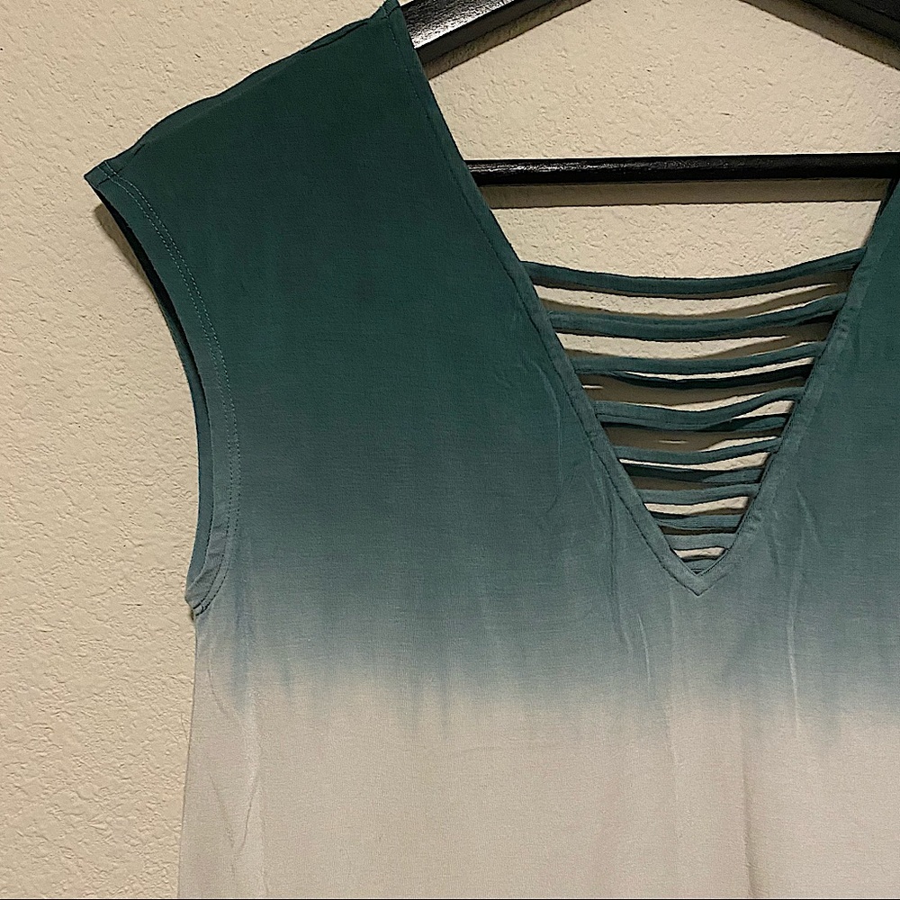 American eagle soft & sexy ombré top